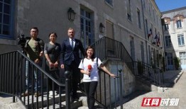 英國網紅吃瓜事件視頻,一場意外的網絡風暴揭秘